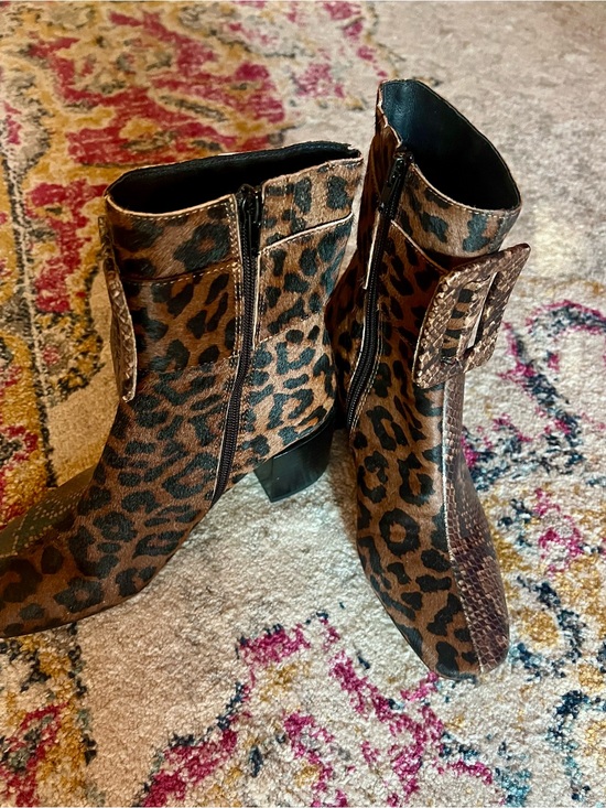 Jeffrey Campbell Shoes - 🤎🖤NWOT Jeffrey Campbell Godard Leopard Print/Snakeskin Ankle Boots🖤🤎